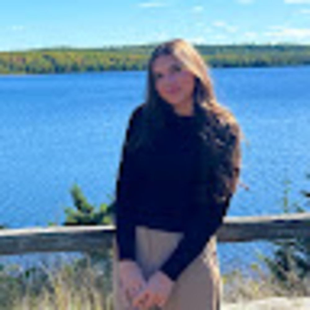Meet your Posher, Alisa